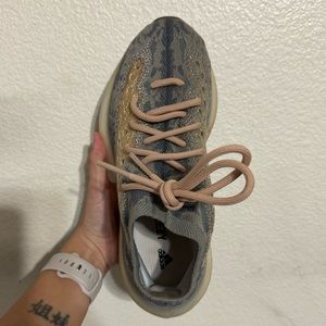 Adidas Yeezy boost Mist